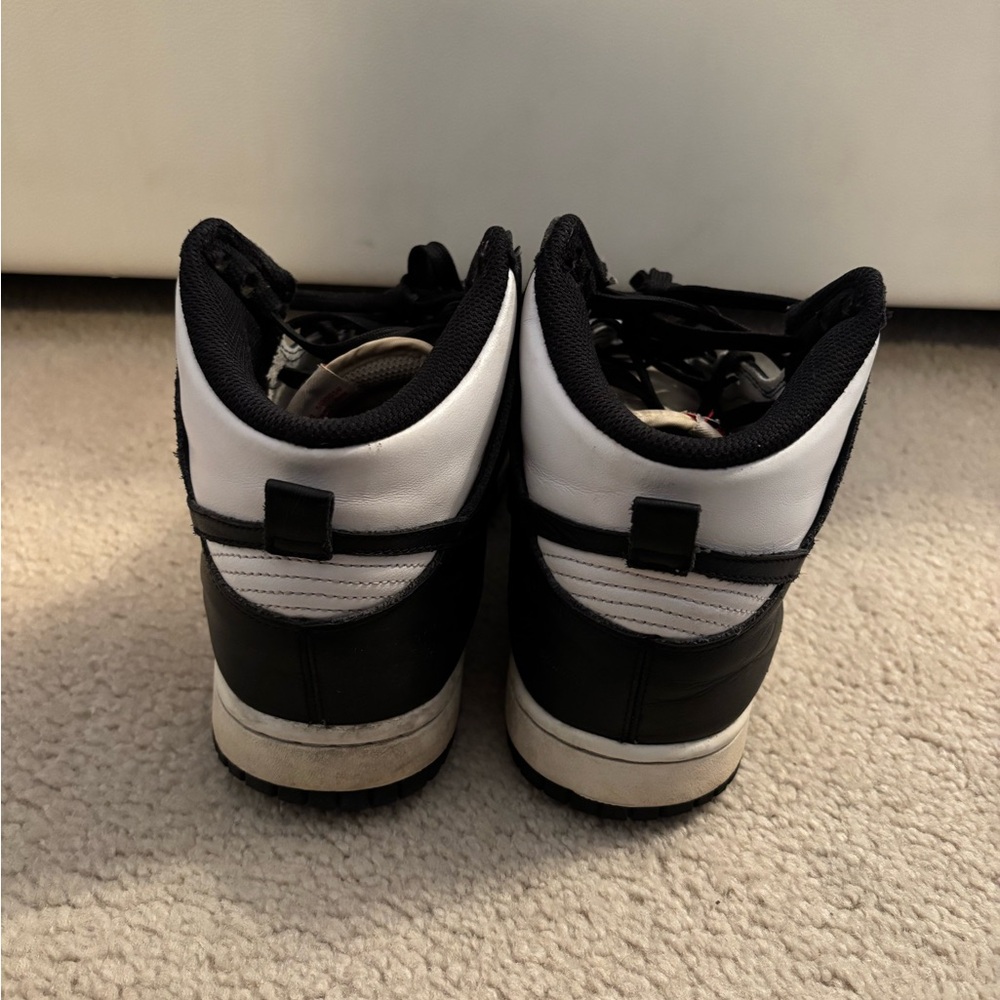 Nike Panda Dunks High - Picture 3 of 7